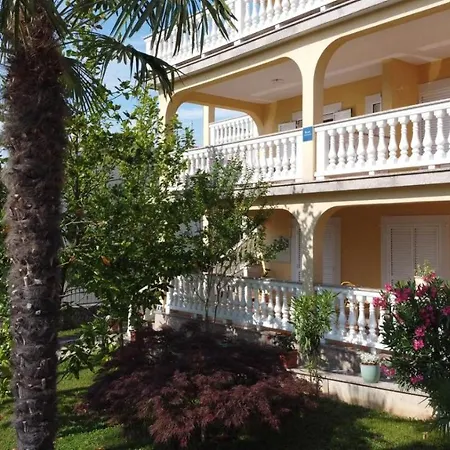 Guest house Serbecic Malinska