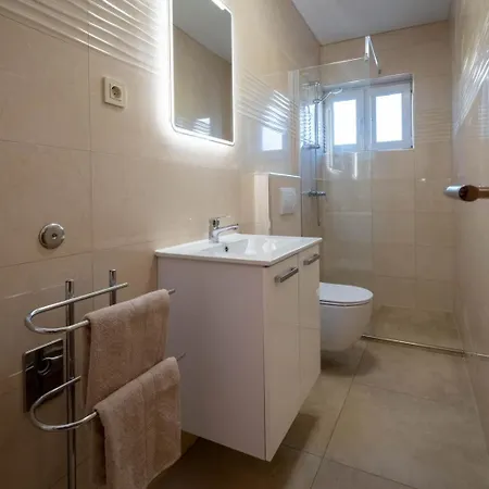 Guest house Serbecic