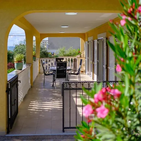Guest house Serbecic
