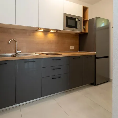 Πανσιόν Serbecic 3*