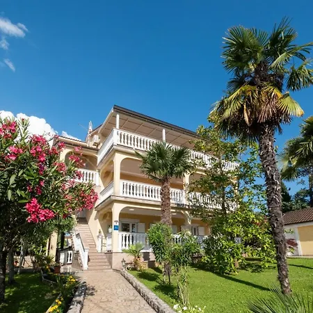 Serbecic Guest house *