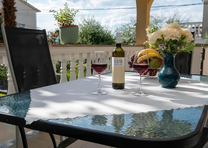 Serbecic 3* Malinska