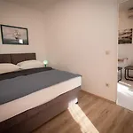 Πανσιόν Serbecic