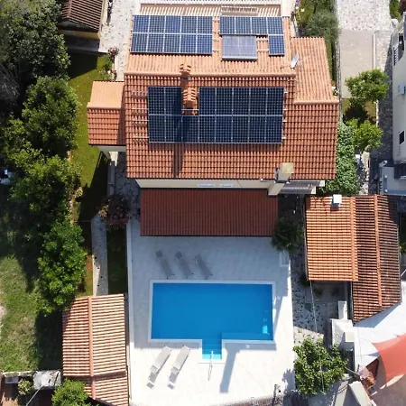 Gostinjska kuća Serbecic Malinska