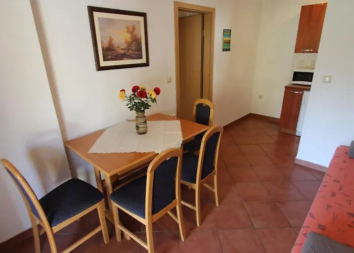 Guest house Serbecic 3*