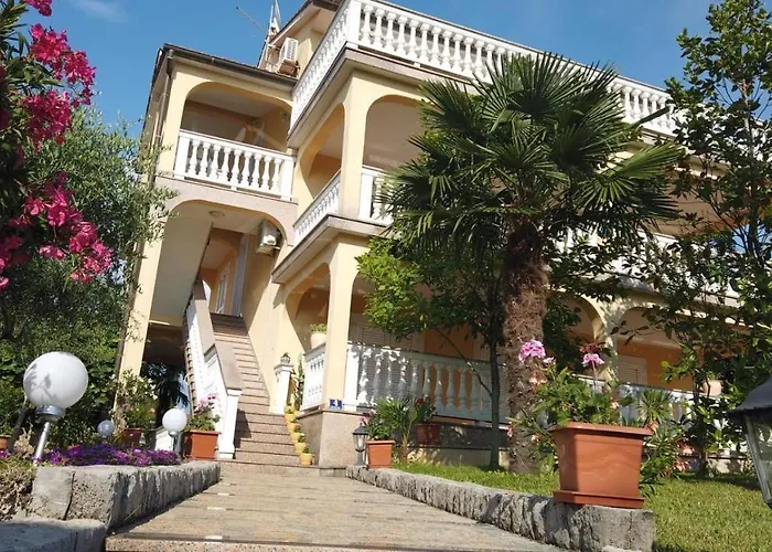 Guest house Serbecic 3*