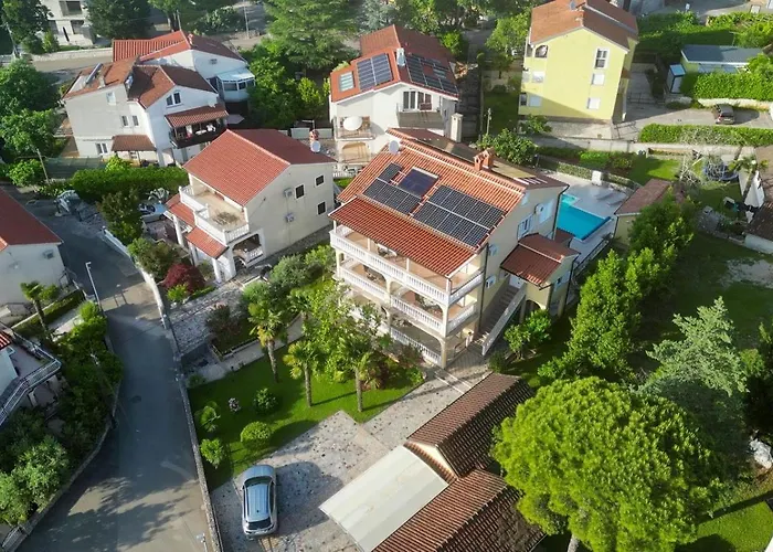 Serbecic Guest house Malinska
