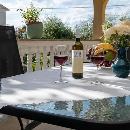 Serbecic 3* Malinska