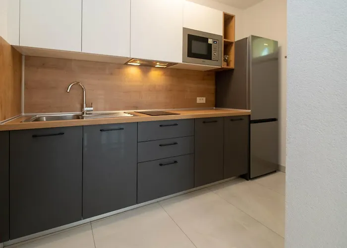 ゲストハウス Serbecic 3*