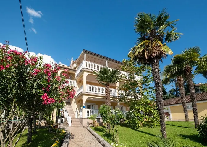 Serbecic ゲストハウス 3*